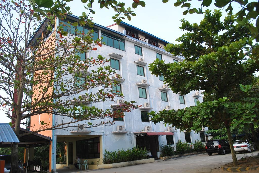Hotel Royal Toe Yangon Exterior foto
