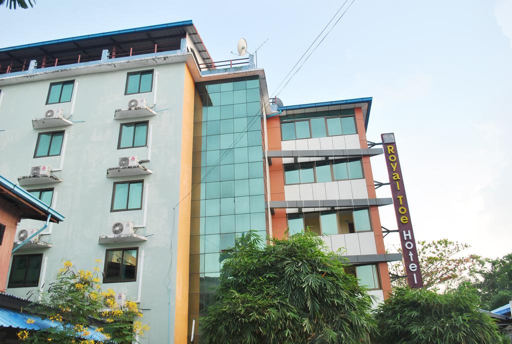 Hotel Royal Toe Yangon Exterior foto