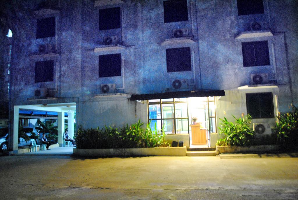 Hotel Royal Toe Yangon Exterior foto